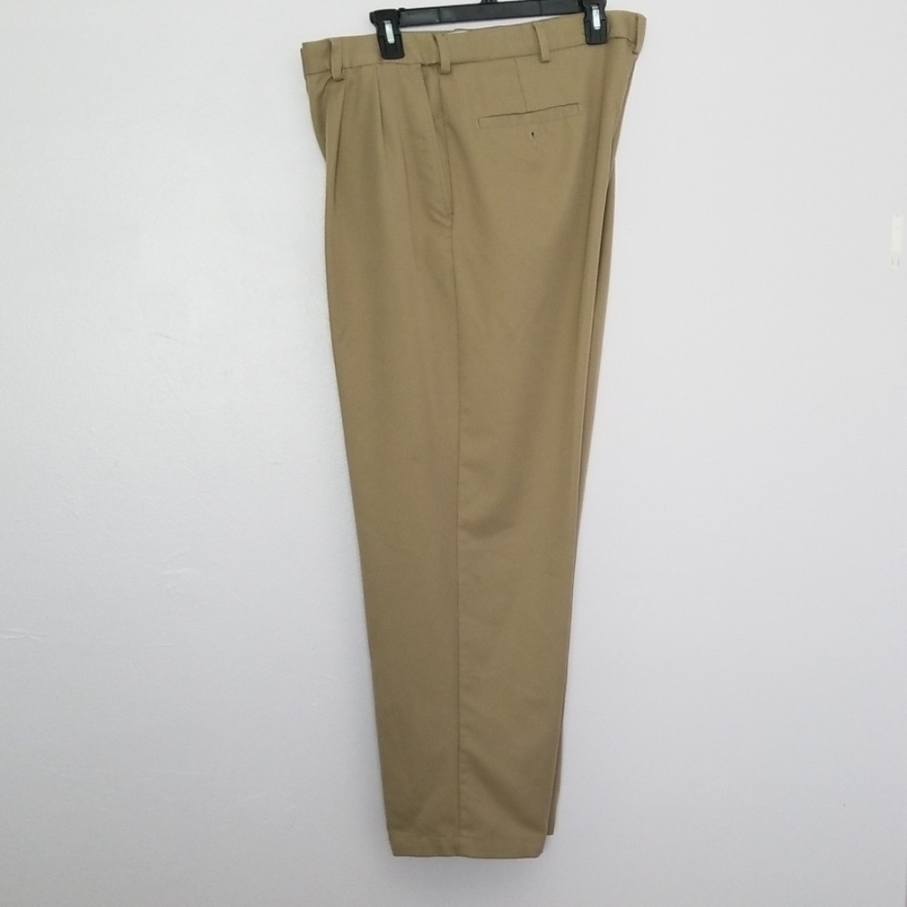 Vtg Haggar Men's Dark Khaki Pleated Pants 42/30